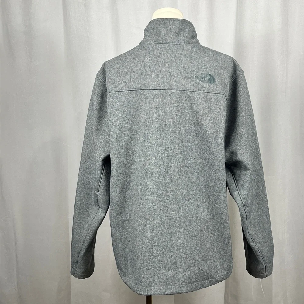 North‎ Face Men’s Heather Gray Bionic Soft Shell Jacket.